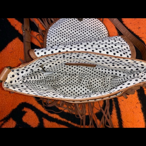 Women’s Cross Body Brown Fringe Purse - Picture 5 of 7